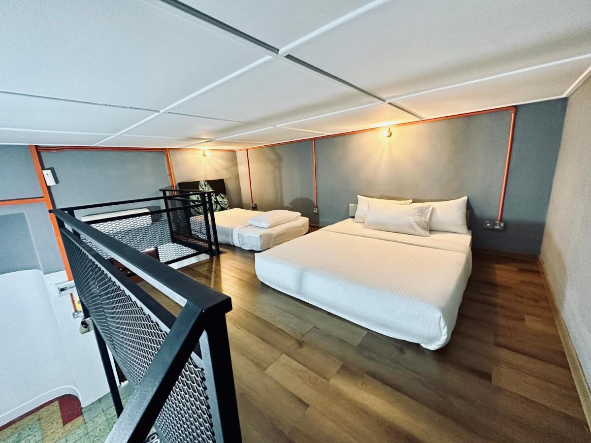 Ardour Lodge "A" Wing Tanjung Bungah  Eksteriør bilde