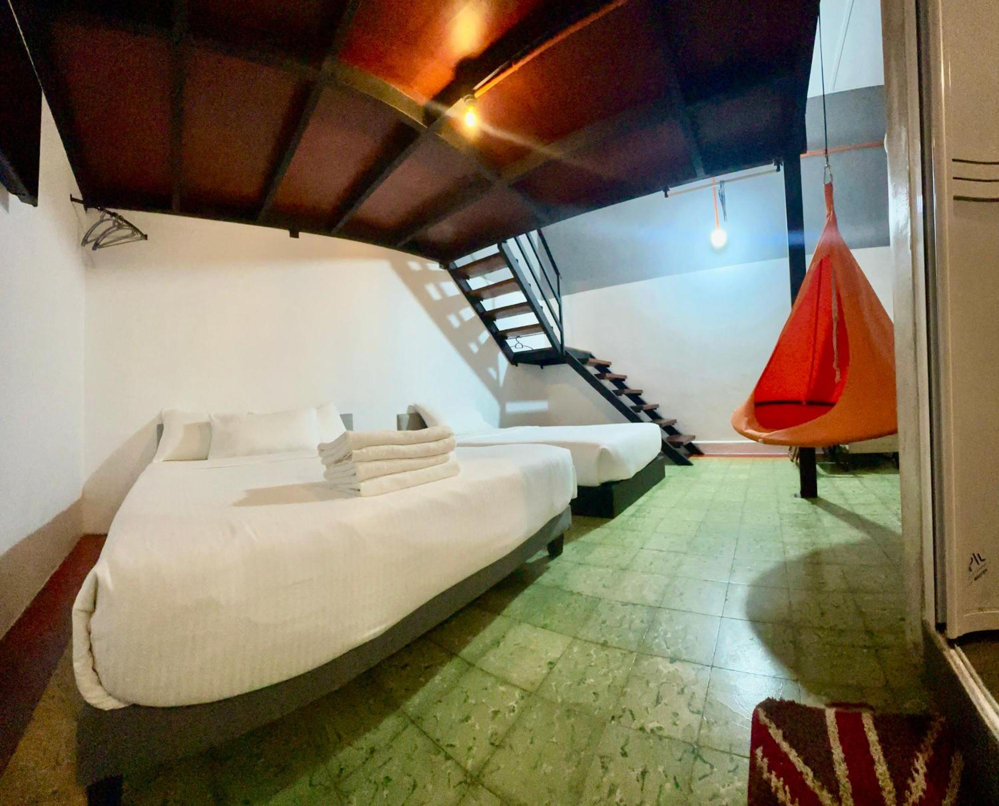 Ardour Lodge "A" Wing Tanjung Bungah  Eksteriør bilde