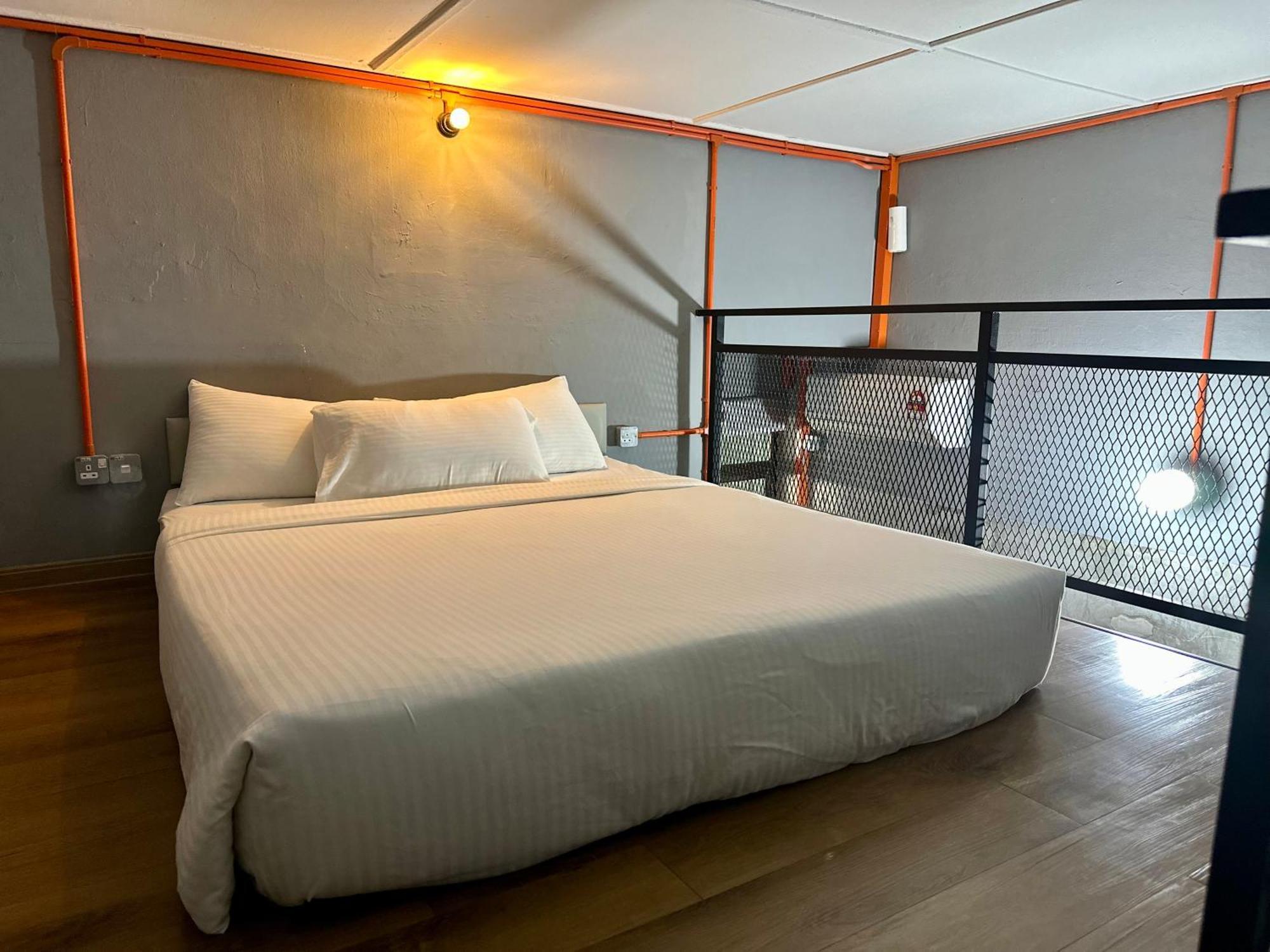 Ardour Lodge "A" Wing Tanjung Bungah  Eksteriør bilde