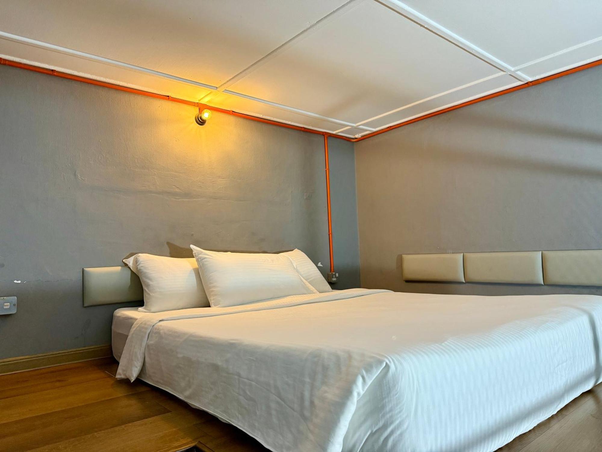 Ardour Lodge "A" Wing Tanjung Bungah  Eksteriør bilde